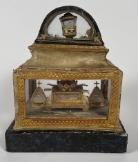 Rare Casket Reliquary with relics of Martyrs: St. Ursula, King Louis XVI, St. Felicity &amp; St. Fidelis