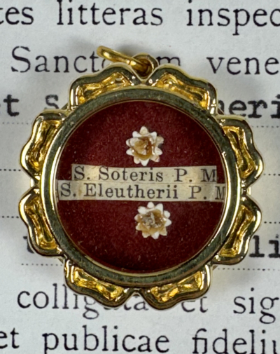 1993 Vatican documented theca with relics of 2 Martyr Popes: St. Soter and St. Eleutherius