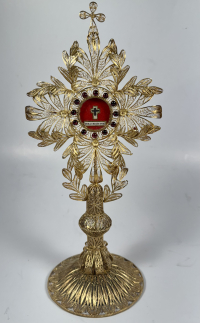 Spectacular silver reliquary monstrance with relics of the True Cross of Jesus Christ