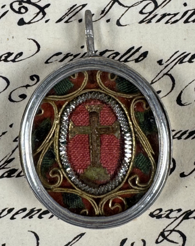 1858 documented reliquary with relics of the True Cross of Jesus Christ