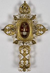 Reliquary with relics of the True Cross of Jesus Christ