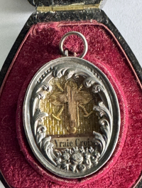 Fancy French reliquary theca with a relic of the True Cross of Jesus Christ